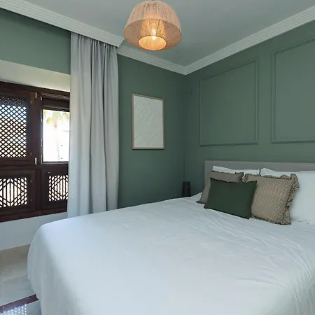 Casa Estelle - Cozy With Lovely Garden!